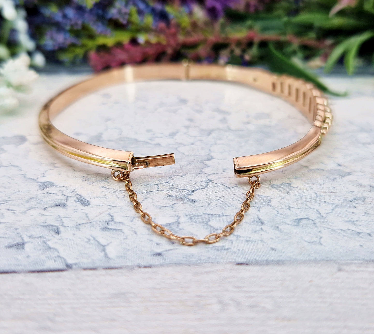 Antique Victorian 1894 9ct Gold Etruscan Revival Scrolled Beadwork Hinged Bangle Bracelet