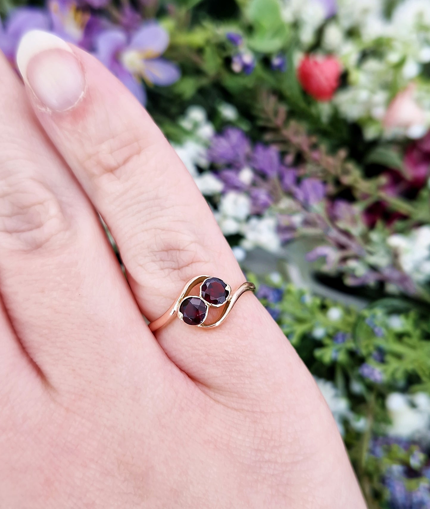 Antique Art Deco 9ct Rose Gold Double Garnet Toi et Moi Bypass Ring / Size L 1/2 or 6.25