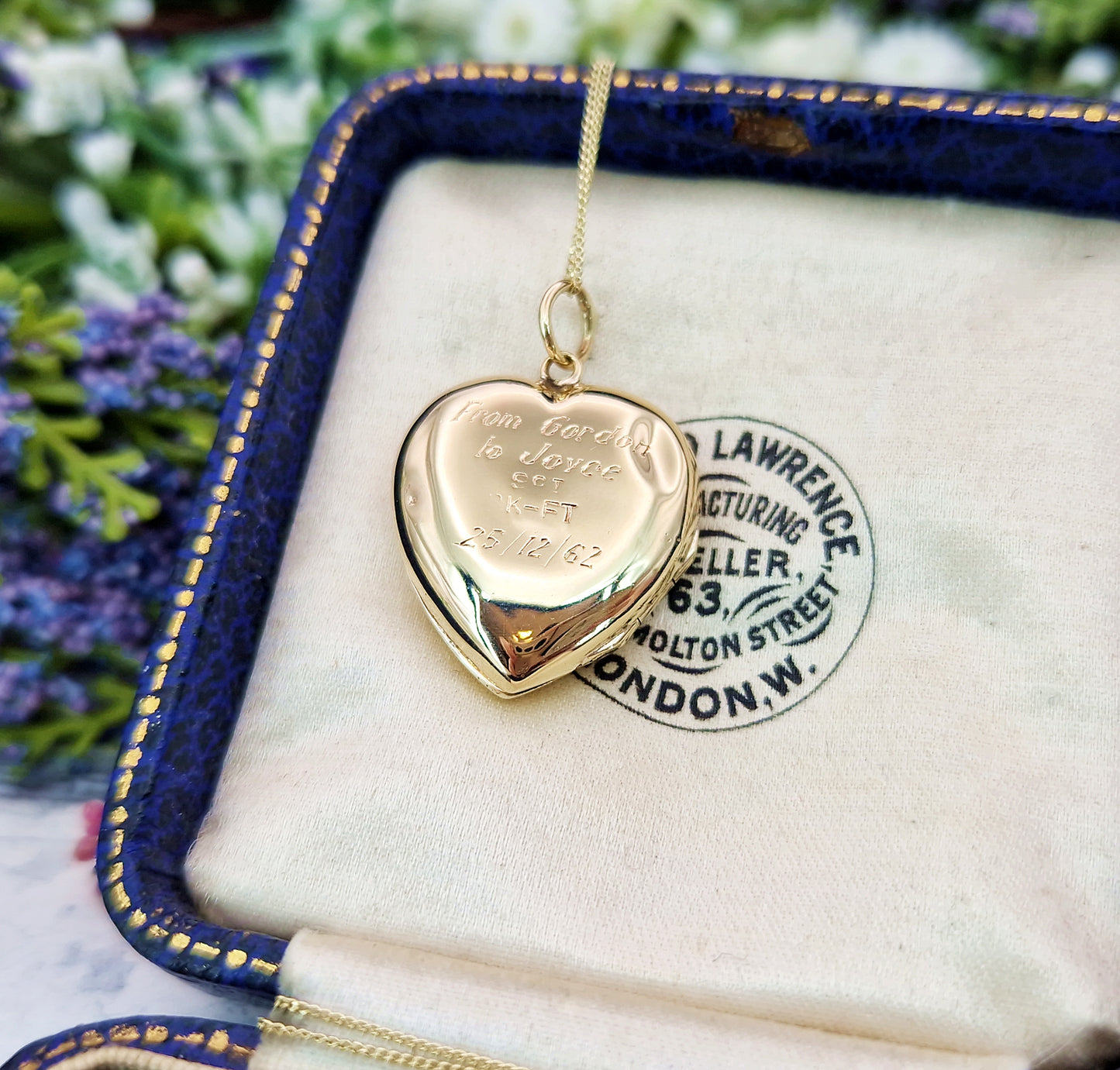 Vintage Mid Century 9ct Yellow Gold Engraved Sunburst Love Heart Locket Pendant