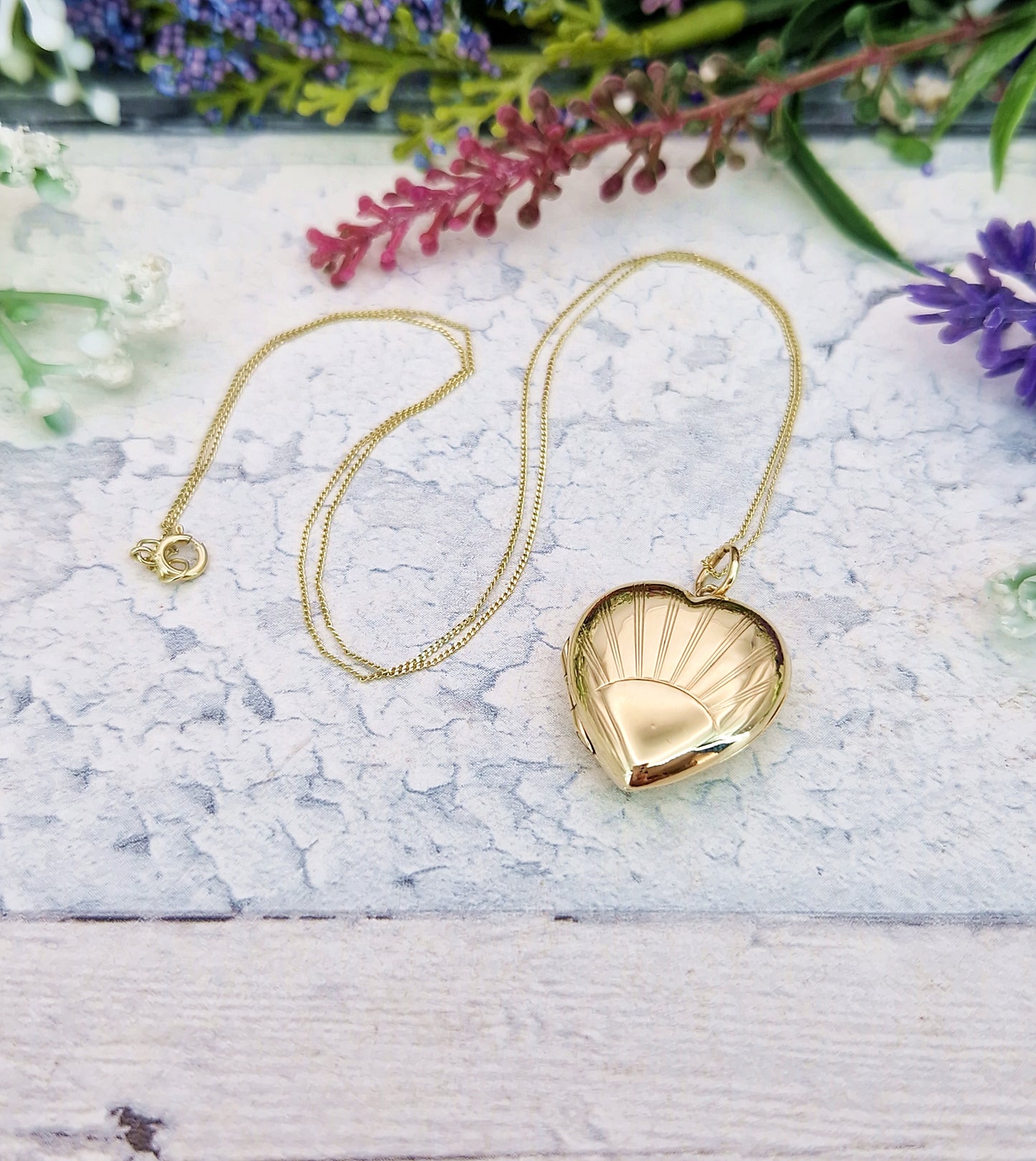 Vintage Mid Century 9ct Yellow Gold Engraved Sunburst Love Heart Locket Pendant