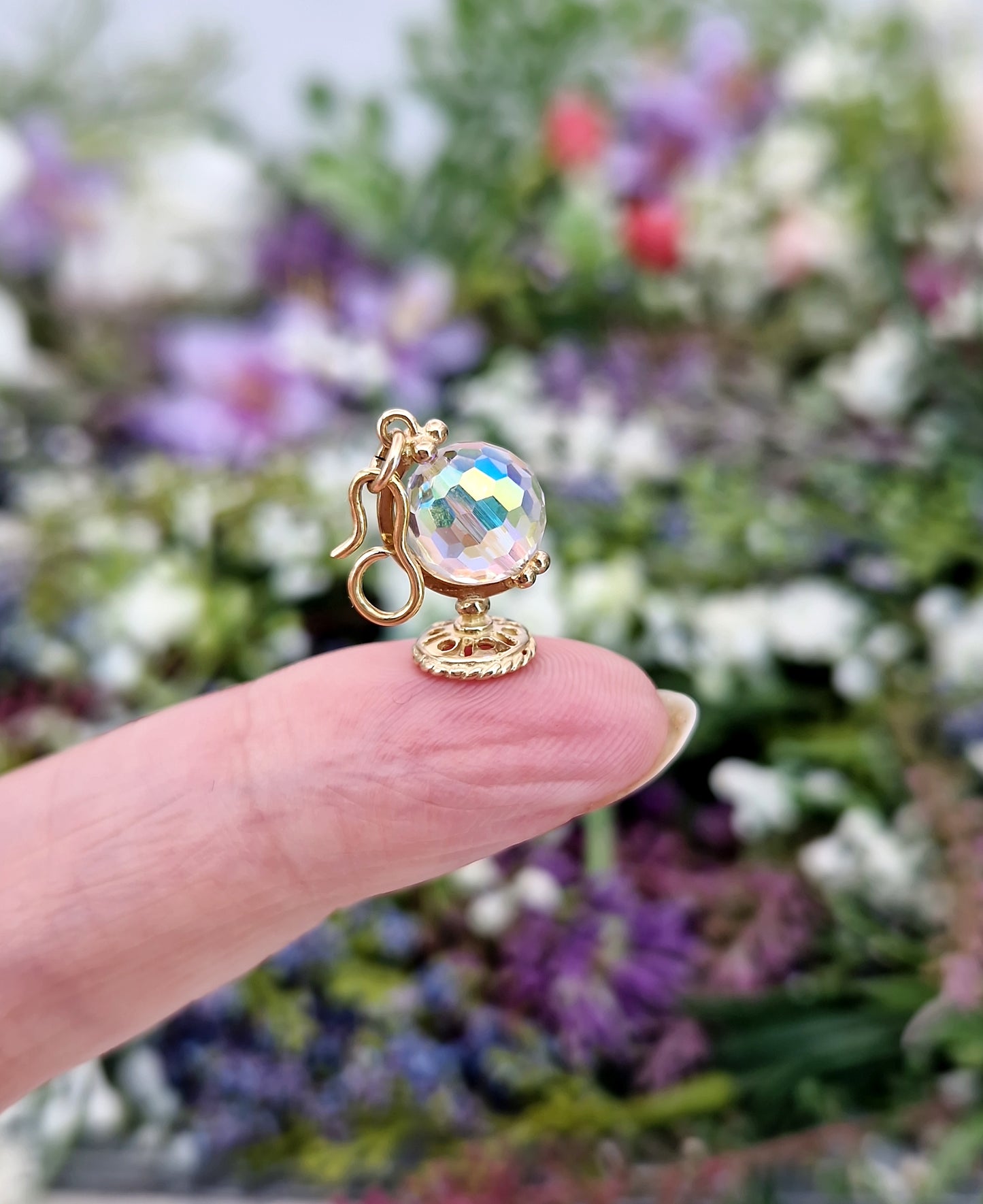 Vintage Solid 9ct Yellow Gold Miniature 3D Crystal Globe Charm Pendant