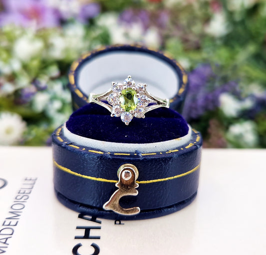 Vintage Sterling Silver Peridot and Crystal Classic Cluster Ring / Size K or 5.5