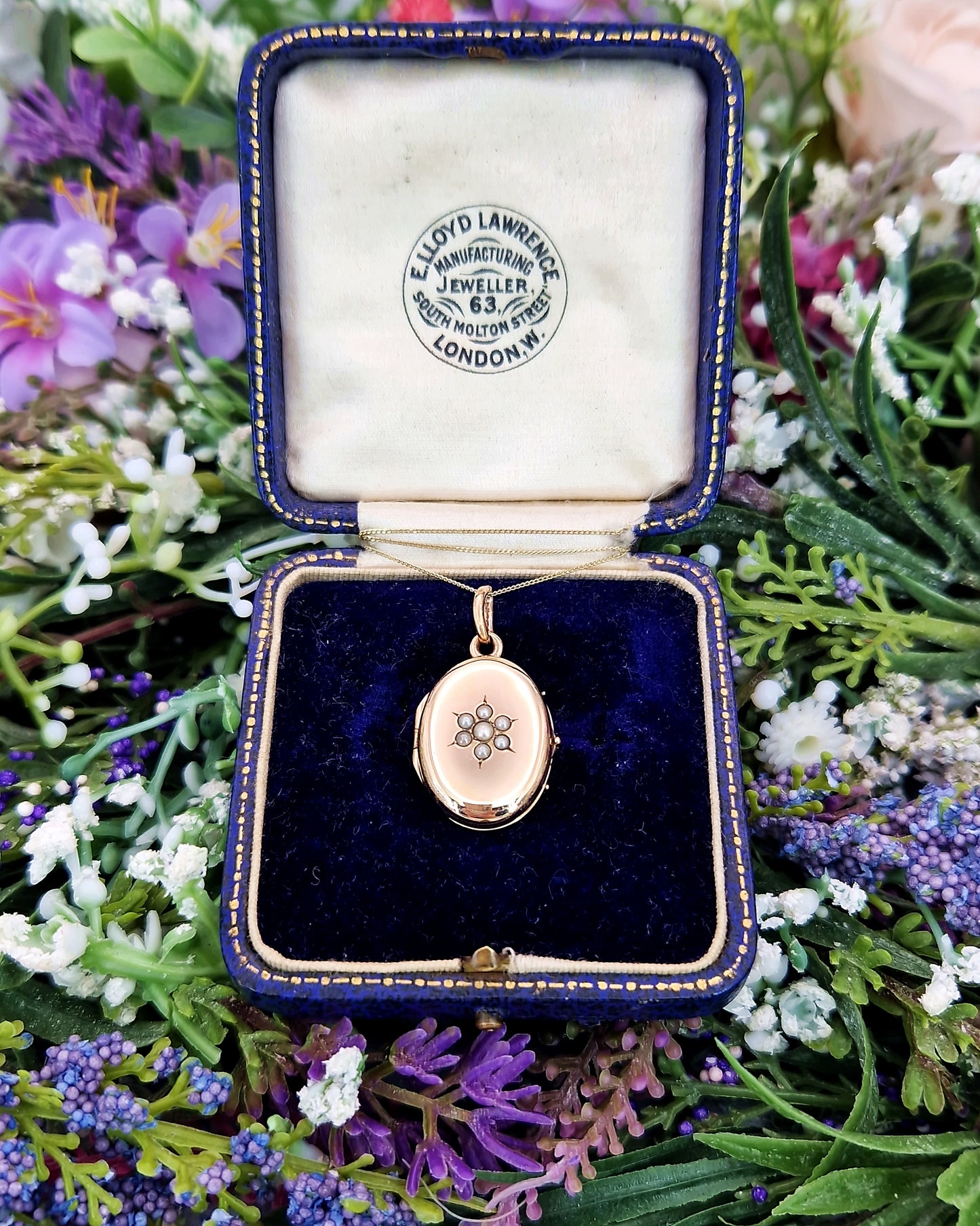 Antique Art Nouveau Gold Tone White Pearl Star Oval Locket Pendant