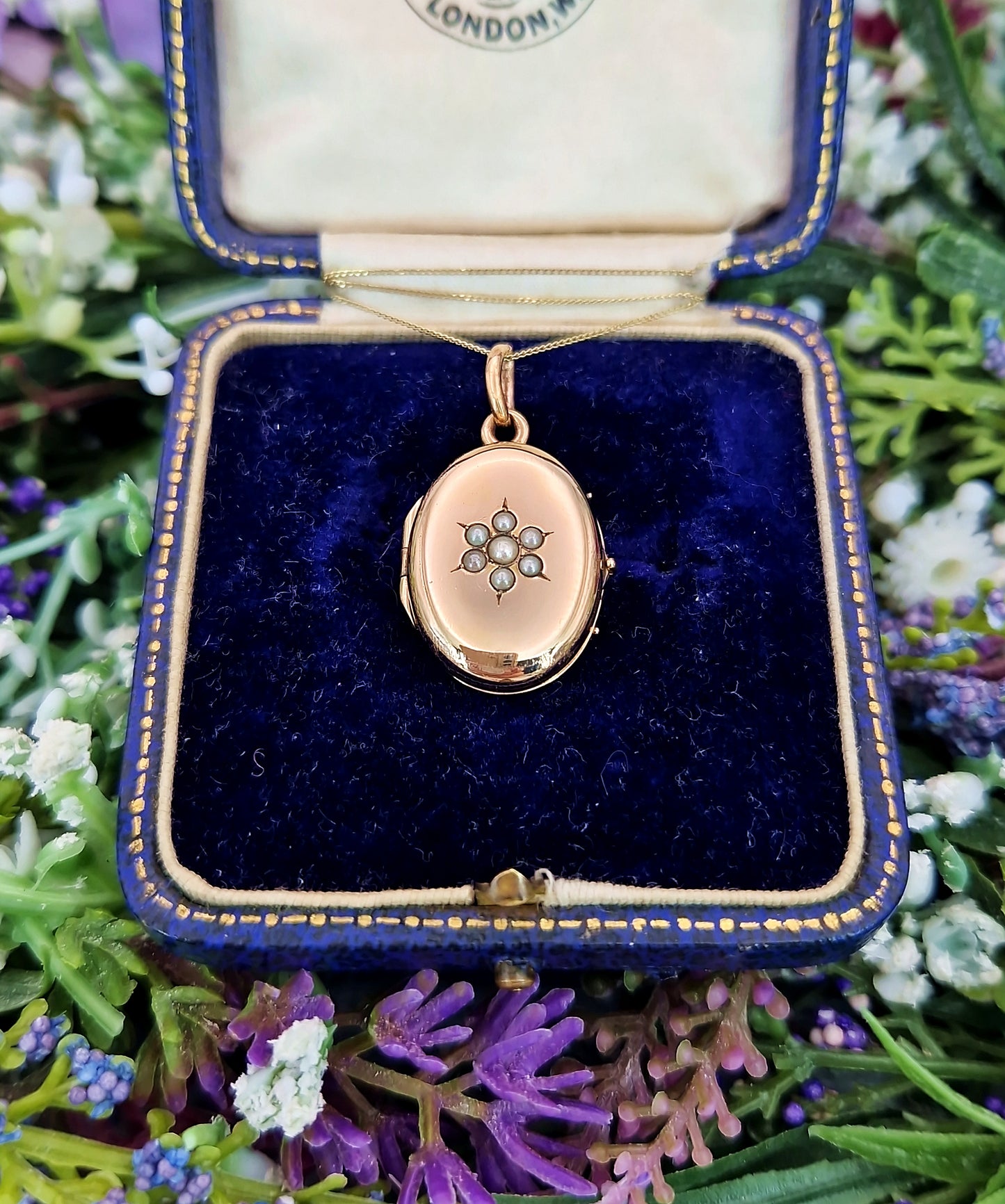Antique Art Nouveau Gold Tone White Pearl Star Oval Locket Pendant