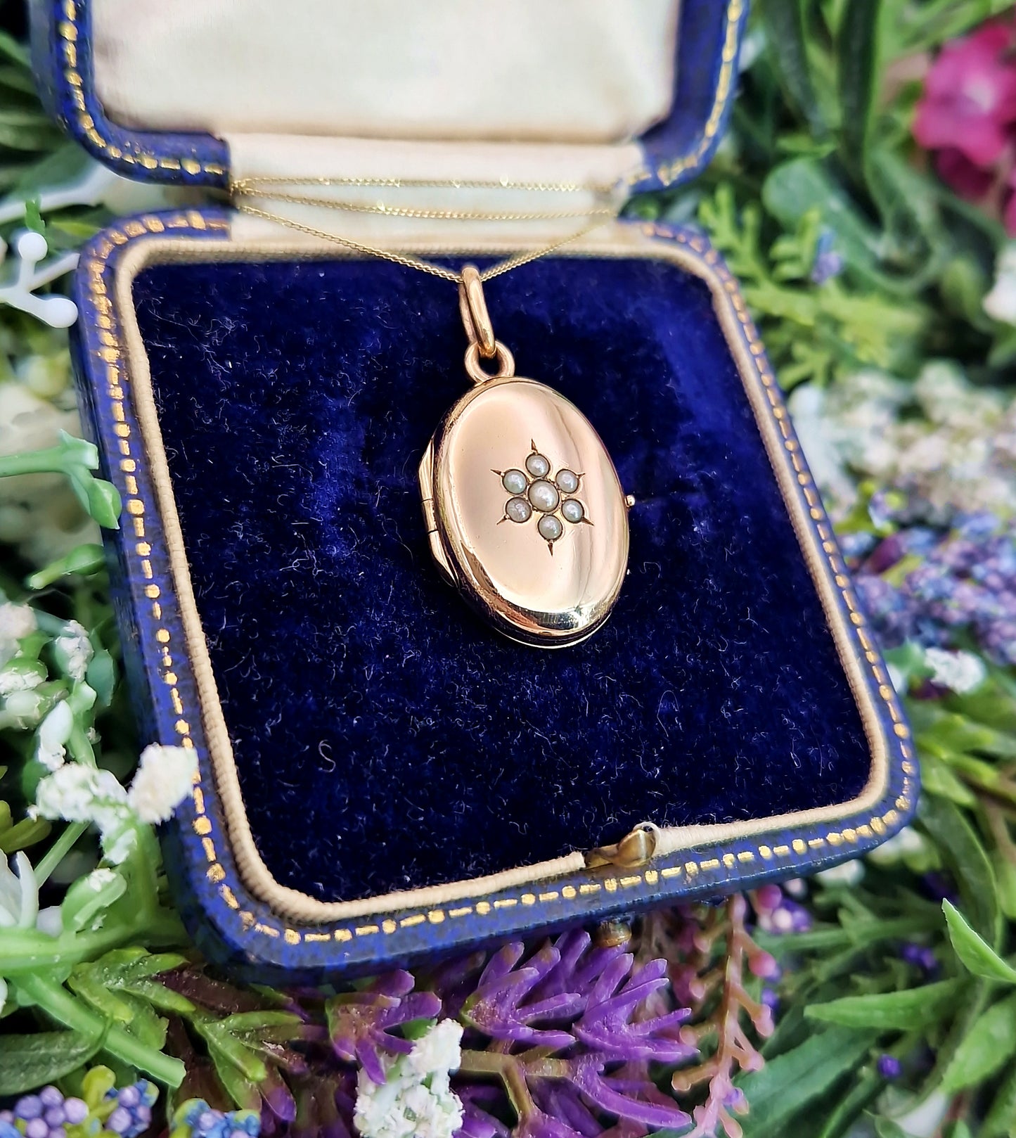 Antique Art Nouveau Gold Tone White Pearl Star Oval Locket Pendant