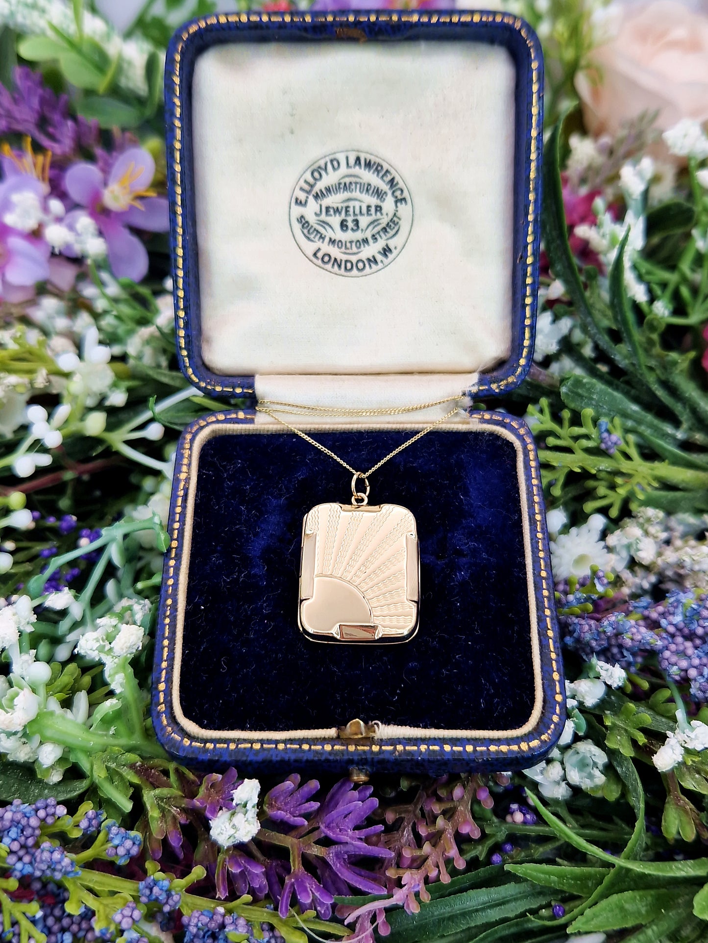 Antique Art Deco 9ct Gold Engraved Ornate Sunburst Rectangular Locket Pendant Necklace