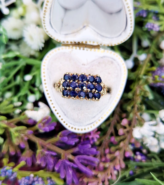 Vintage 9ct Yellow Gold Striking Ornate Dark Blue Sapphire Cluster Ring / Size J 1/2 or 5.25