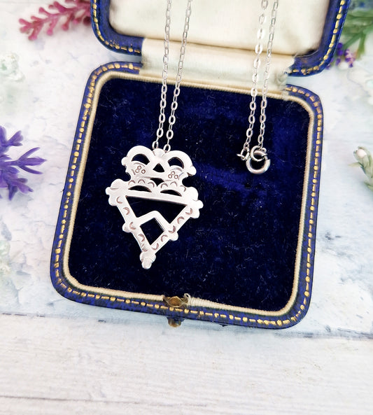 Vintage 1978 Sterling Silver Scottish Luckenbooth Inspired Heart Pendant Necklace