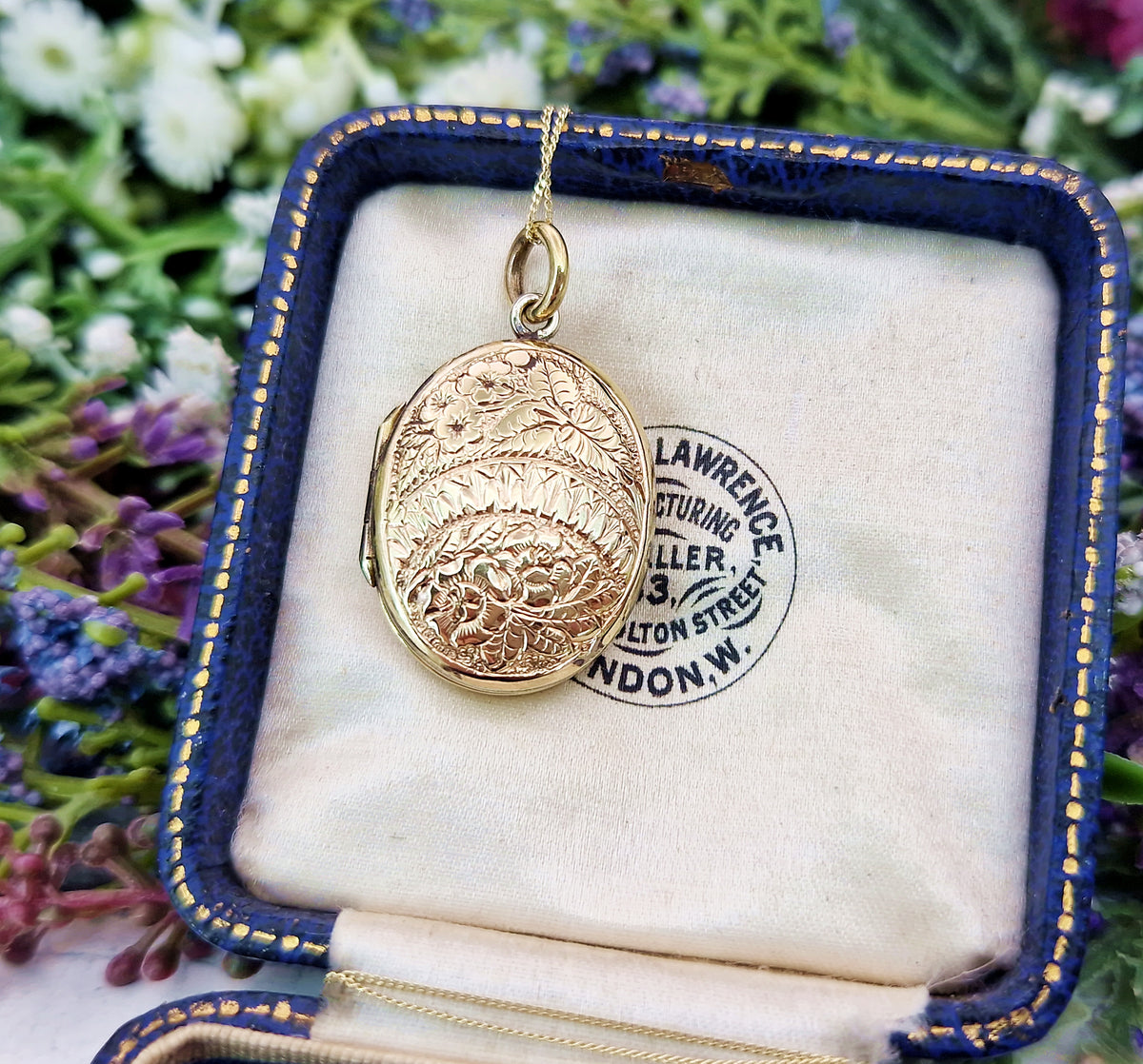 Antique Victorian Gold Tone Ornate Botanical Floral Engraved Oval Locket Pendant