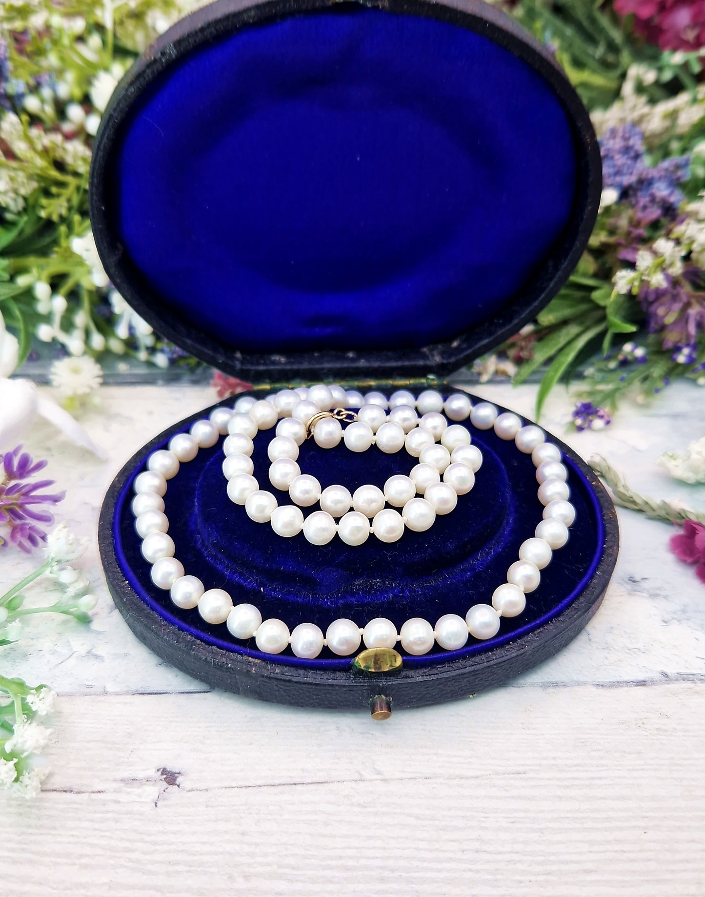 Vintage 9ct Yellow Gold Classic Bridal White Strung Pearl Necklace 18"