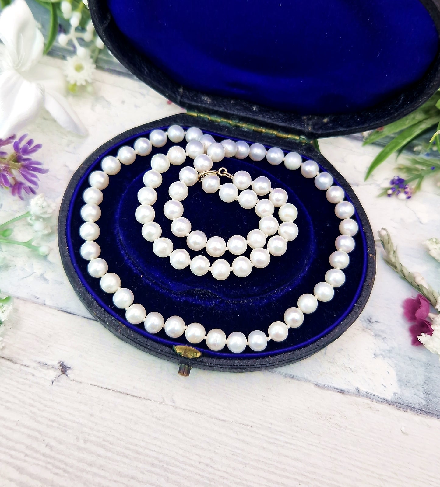 Vintage 9ct Yellow Gold Classic Bridal White Strung Pearl Necklace 18"