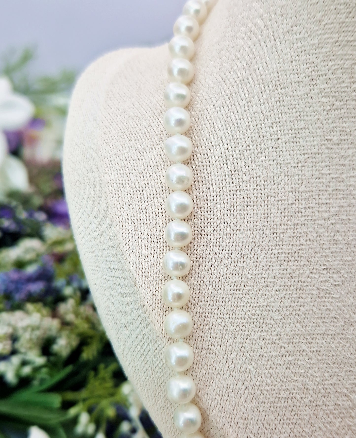 Vintage 9ct Yellow Gold Classic Bridal White Strung Pearl Necklace 18"