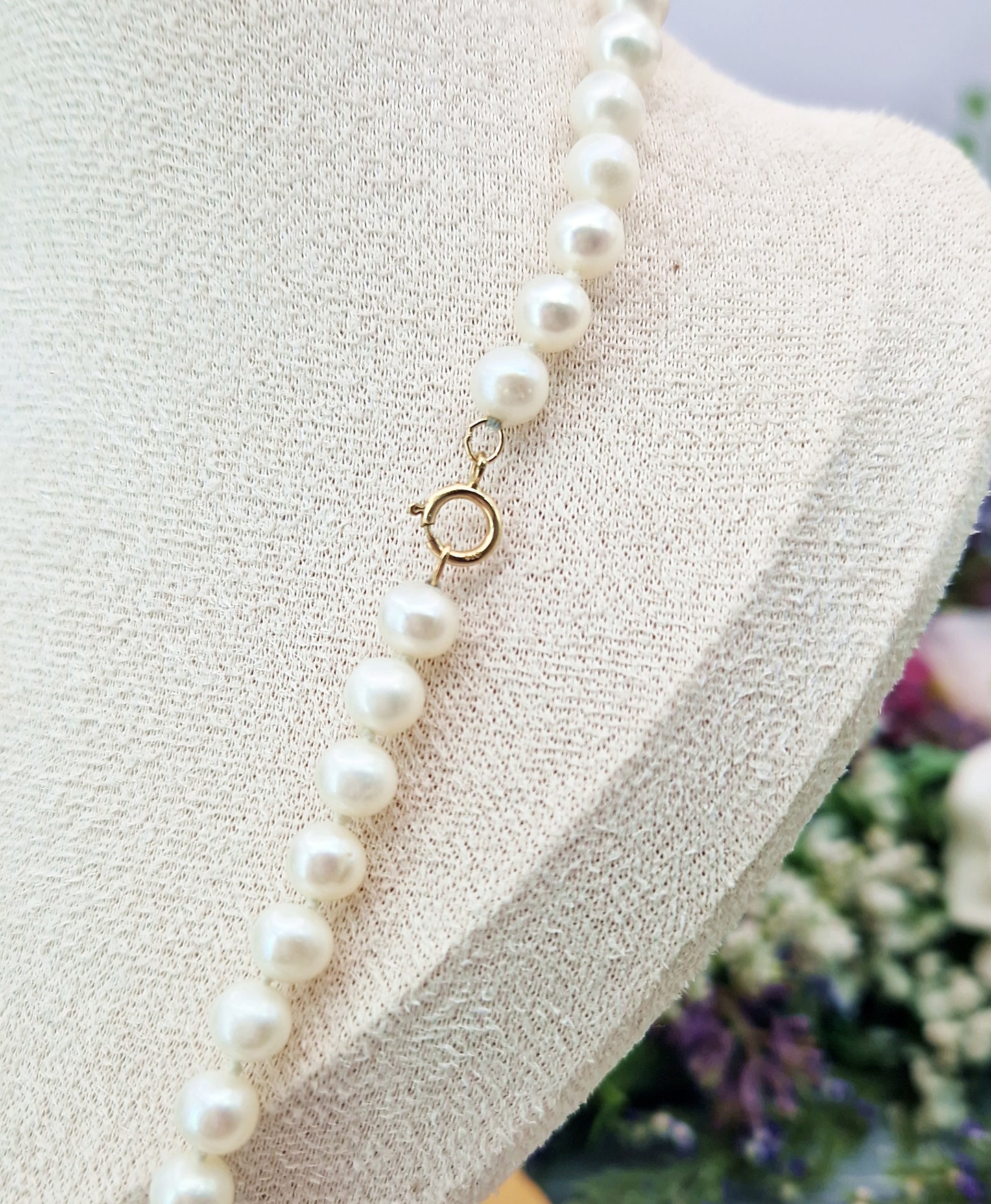 Vintage 9ct Yellow Gold Classic Bridal White Strung Pearl Necklace 18"