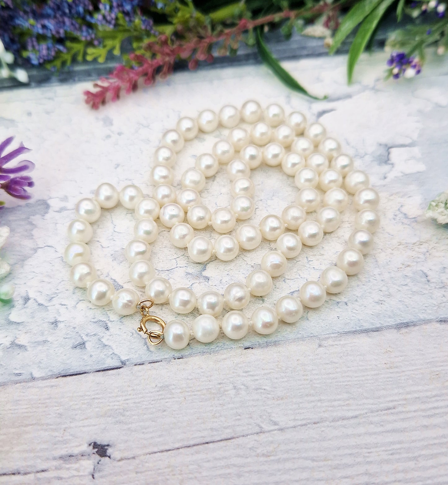 Vintage 9ct Yellow Gold Classic Bridal White Strung Pearl Necklace 18"