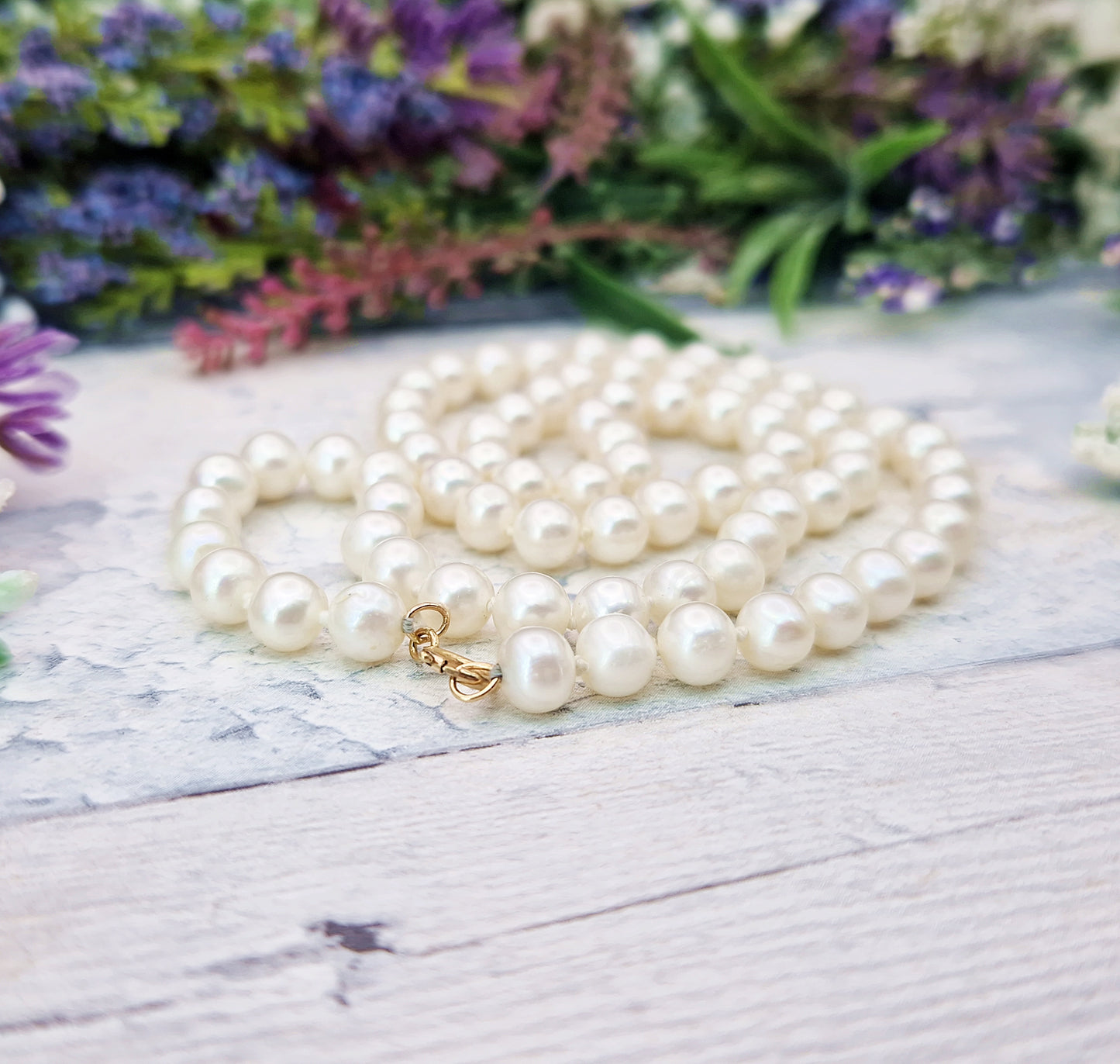 Vintage 9ct Yellow Gold Classic Bridal White Strung Pearl Necklace 18"