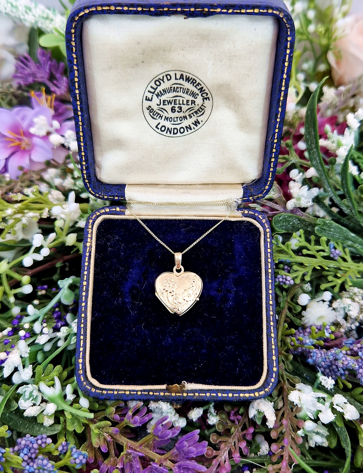 Vintage 9ct Yellow Gold Engraved Miniature Love Heart Locket Pendant Necklace