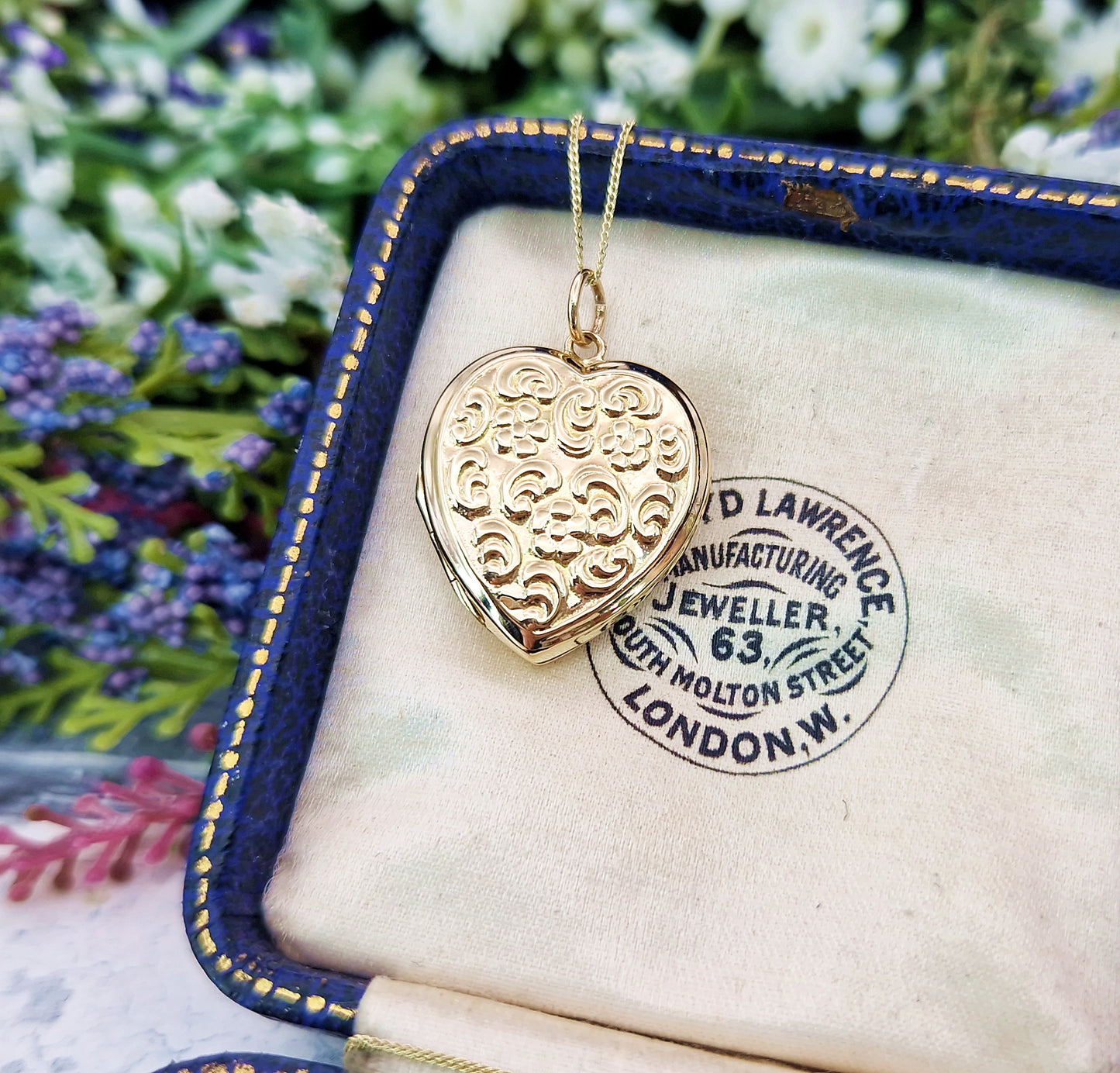 Antique Art Deco 9ct Yellow Gold Unique Ornate Love Heart Locket Pendant