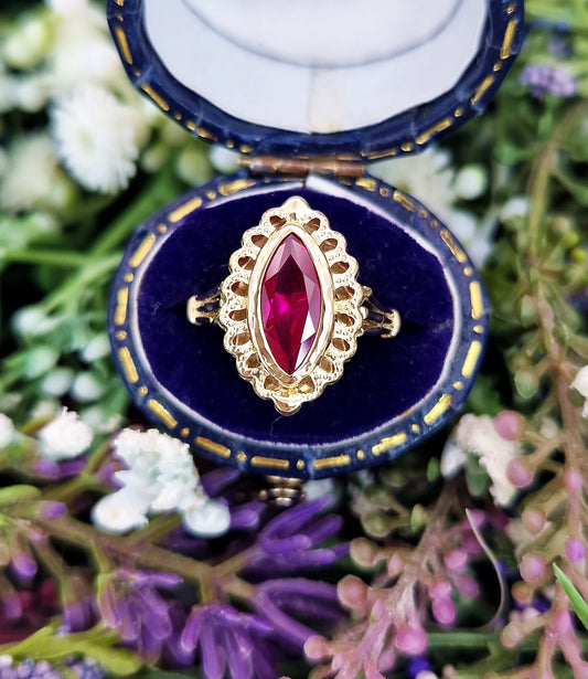 Vintage 14ct Yellow Gold Pink Ruby Navette Lace Detailed Solitaire Ring / Size L 1/2 or 6.25