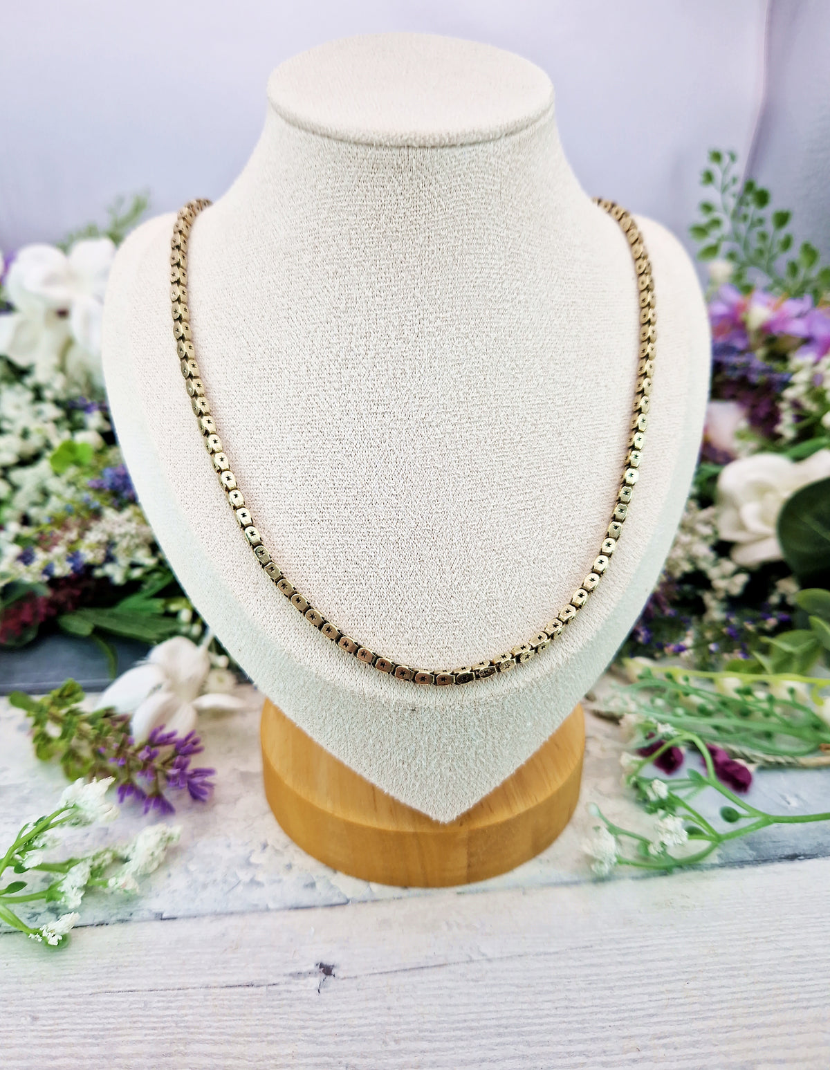 Antique Victorian Gold Metal Ornate Pierced Star Link Necklace Chain / 10.3 grams