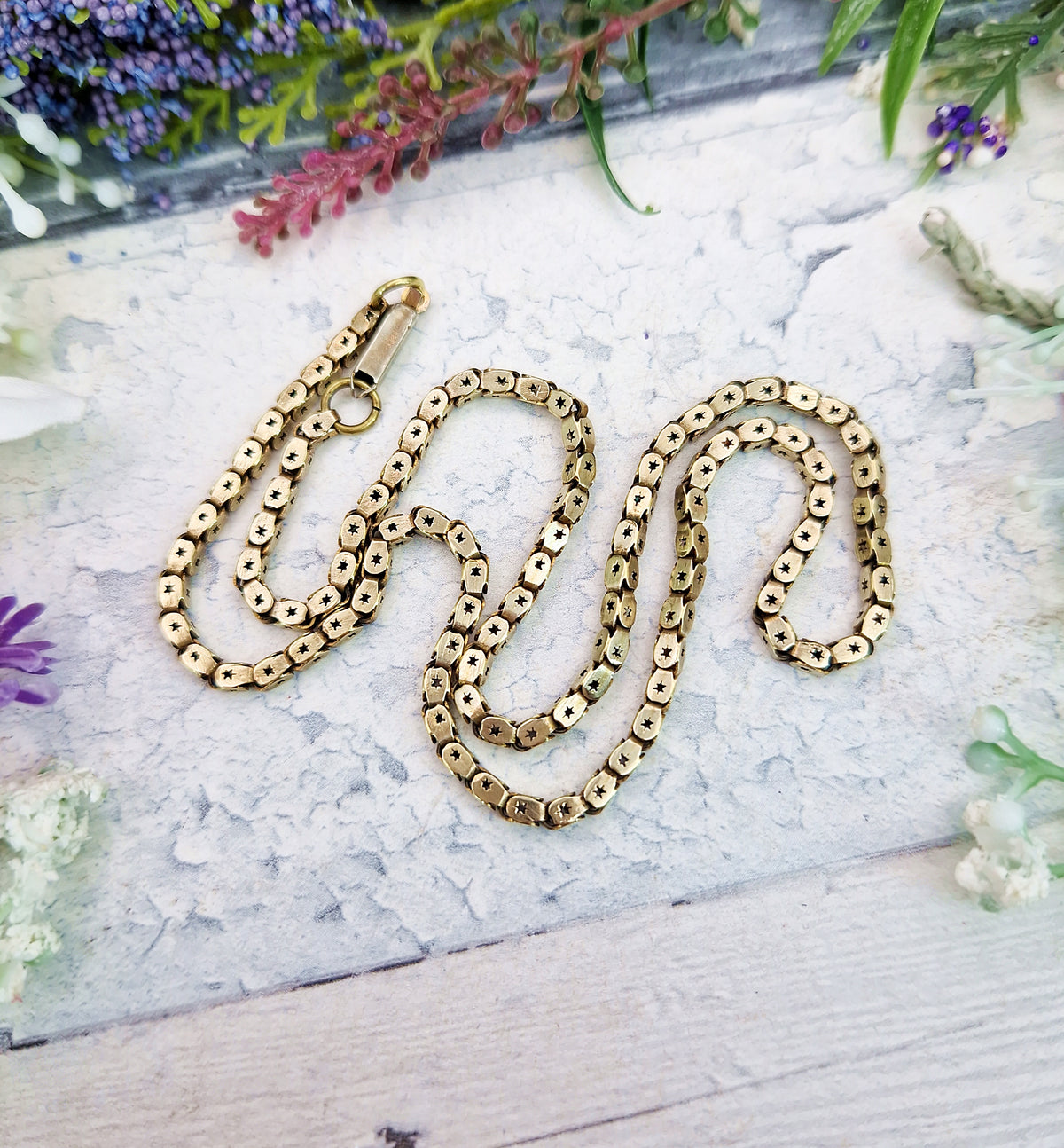 Antique Victorian Gold Metal Ornate Pierced Star Link Necklace Chain / 10.3 grams