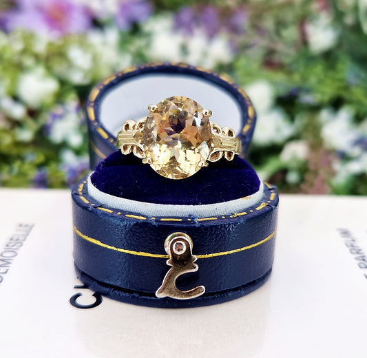 Vintage 9ct Yellow Gold Citrine Gemstone Butterfly Detailed Solitaire Ring / Size N 1/2 or 7.25