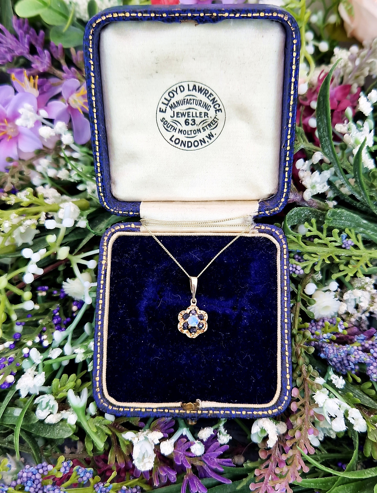Vintage 1984 9ct Yellow Gold Dainty Natural Opal and Sapphire Cluster Pendant Necklace
