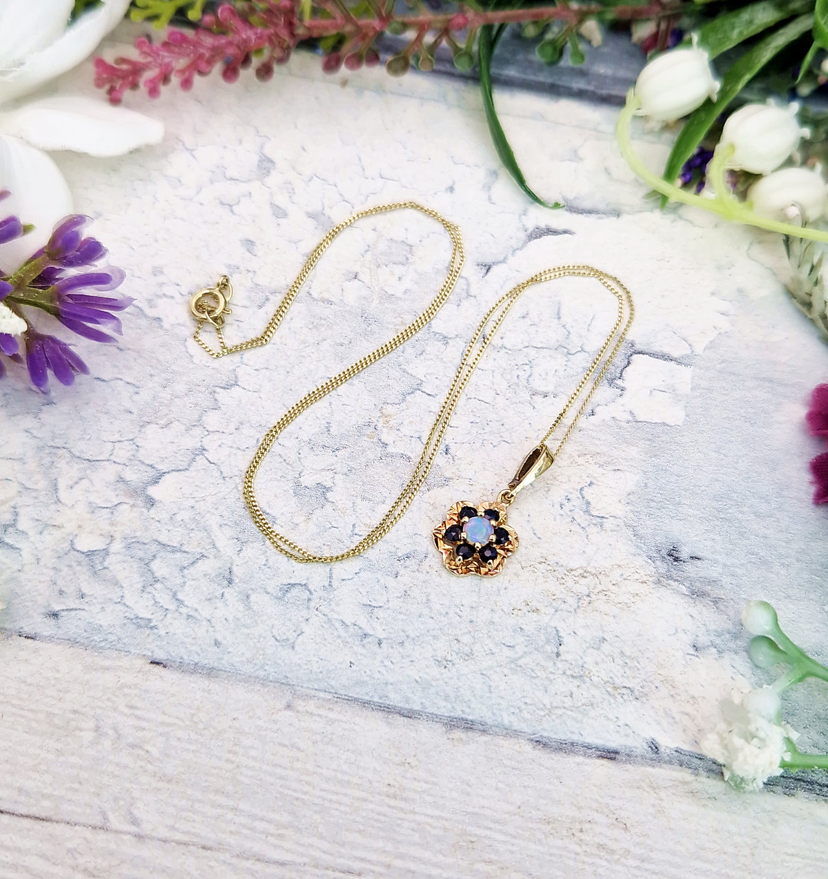 Vintage 1984 9ct Yellow Gold Dainty Natural Opal and Sapphire Cluster Pendant Necklace