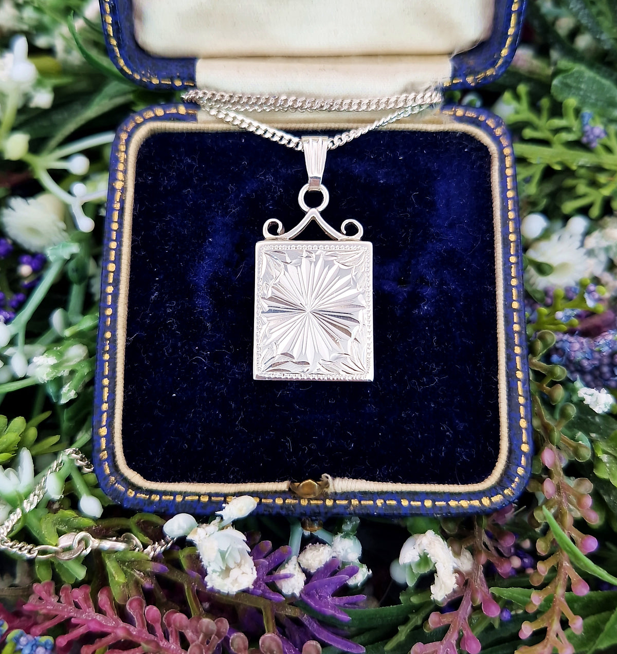 Vintage 1979 Hallmarked Sterling Silver Engraved Star Rectangular Fob Pendant