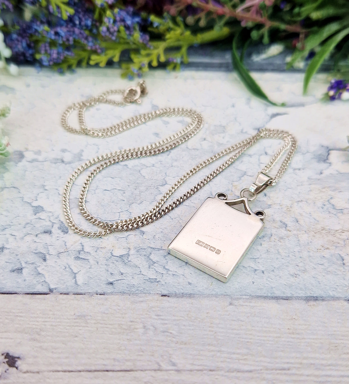 Vintage 1979 Hallmarked Sterling Silver Engraved Star Rectangular Fob Pendant