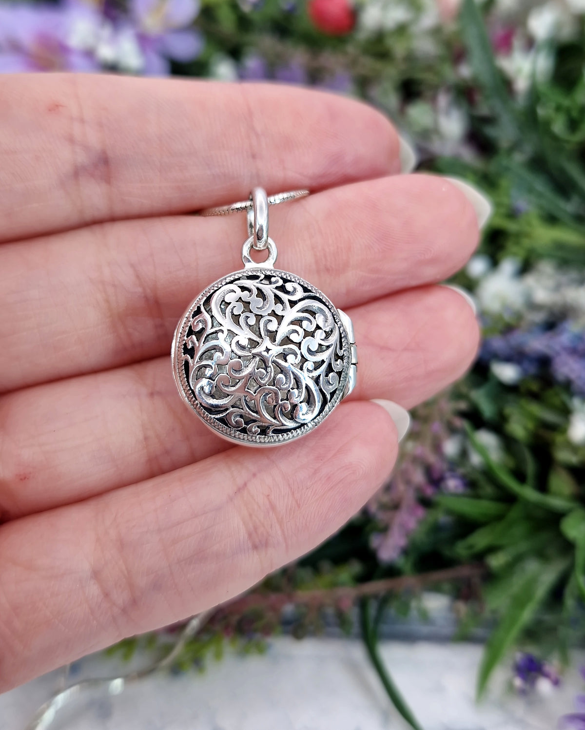 Vintage Sterling Silver Garnet Cabochon Ornate Round Statement Locket Pendant Necklace