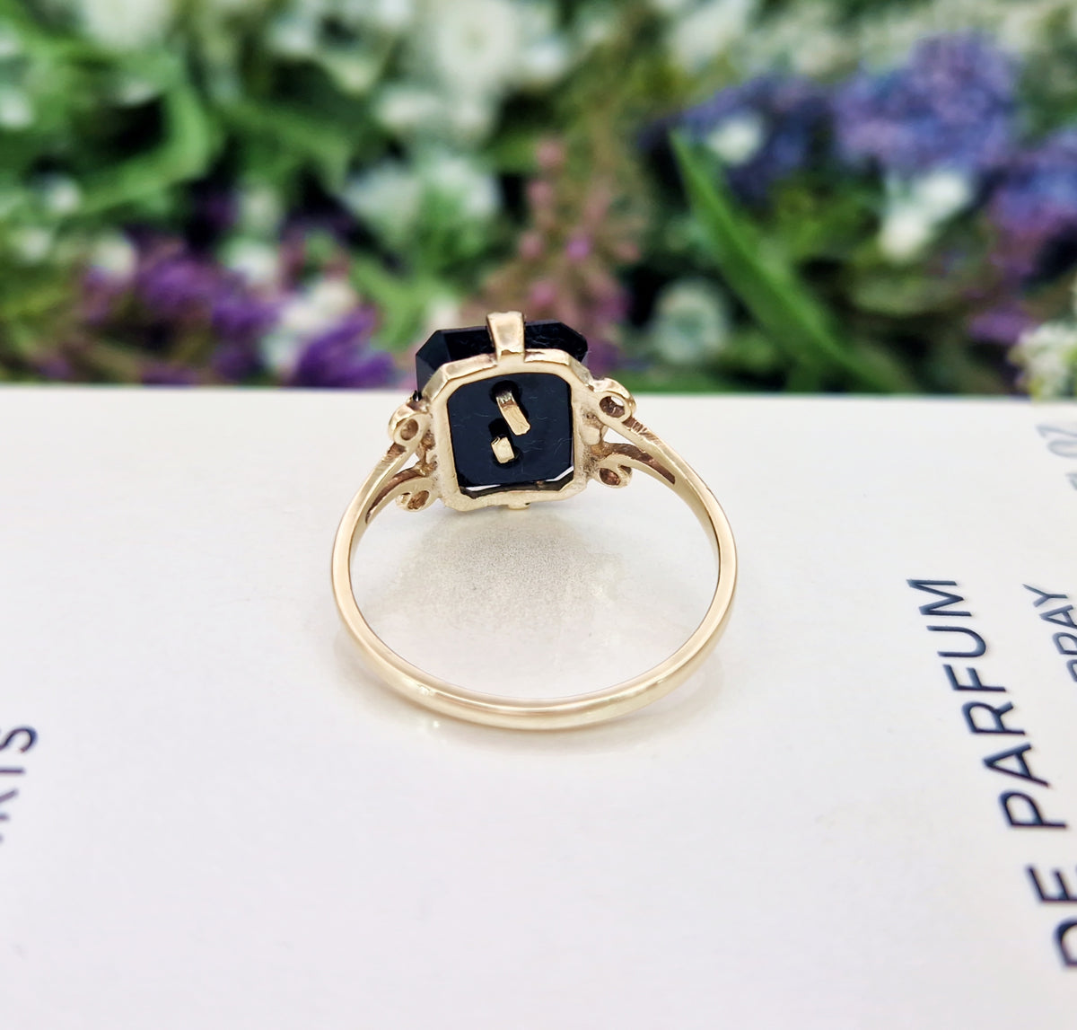 Antique Art Deco 9ct Yellow Gold Black Onyx Initial P Signet Ring / Size K 1/2 or 5.5