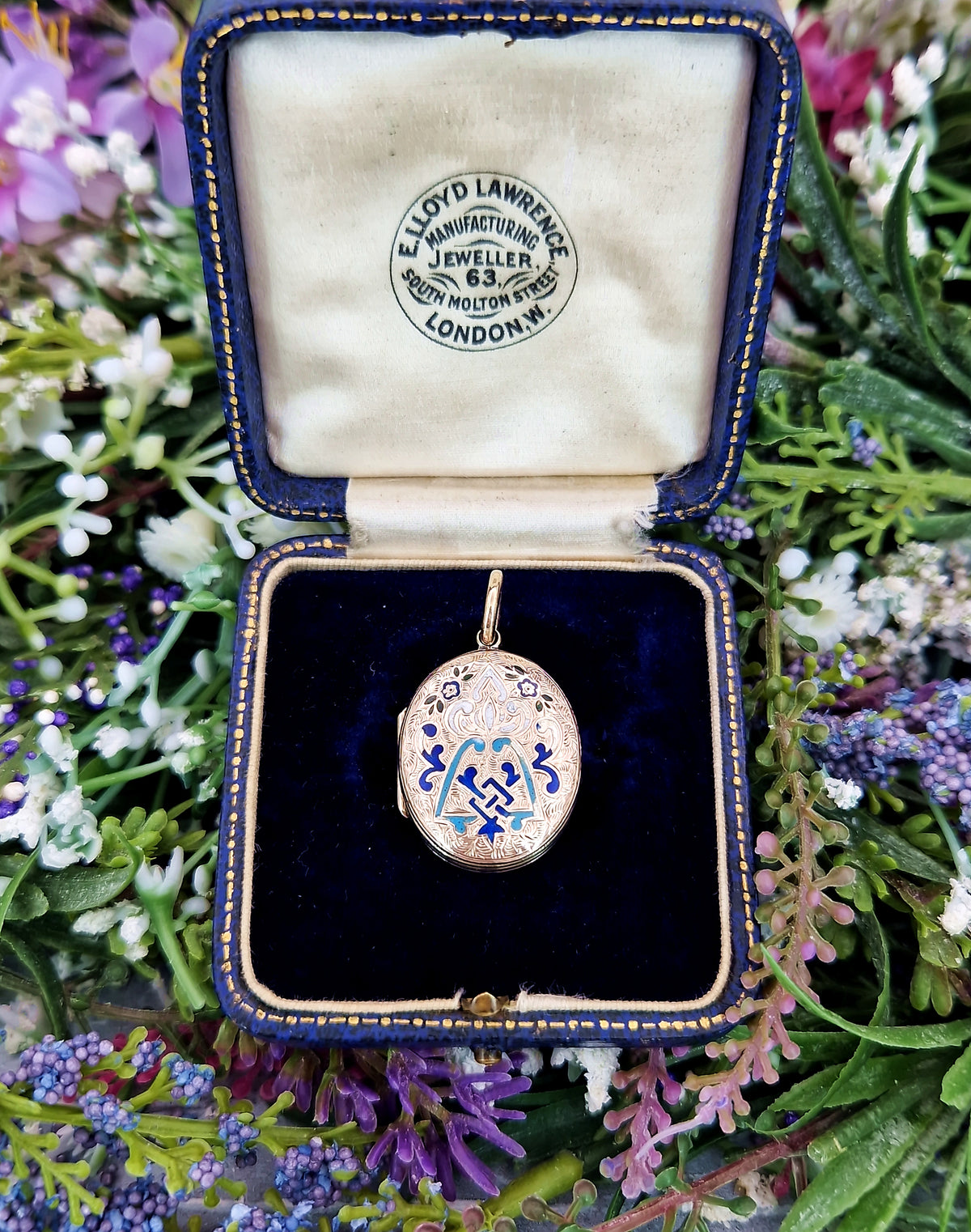 Antique Victorian 9ct Yellow Gold Ornate Blue and White Enamel Floral Engraved Locket