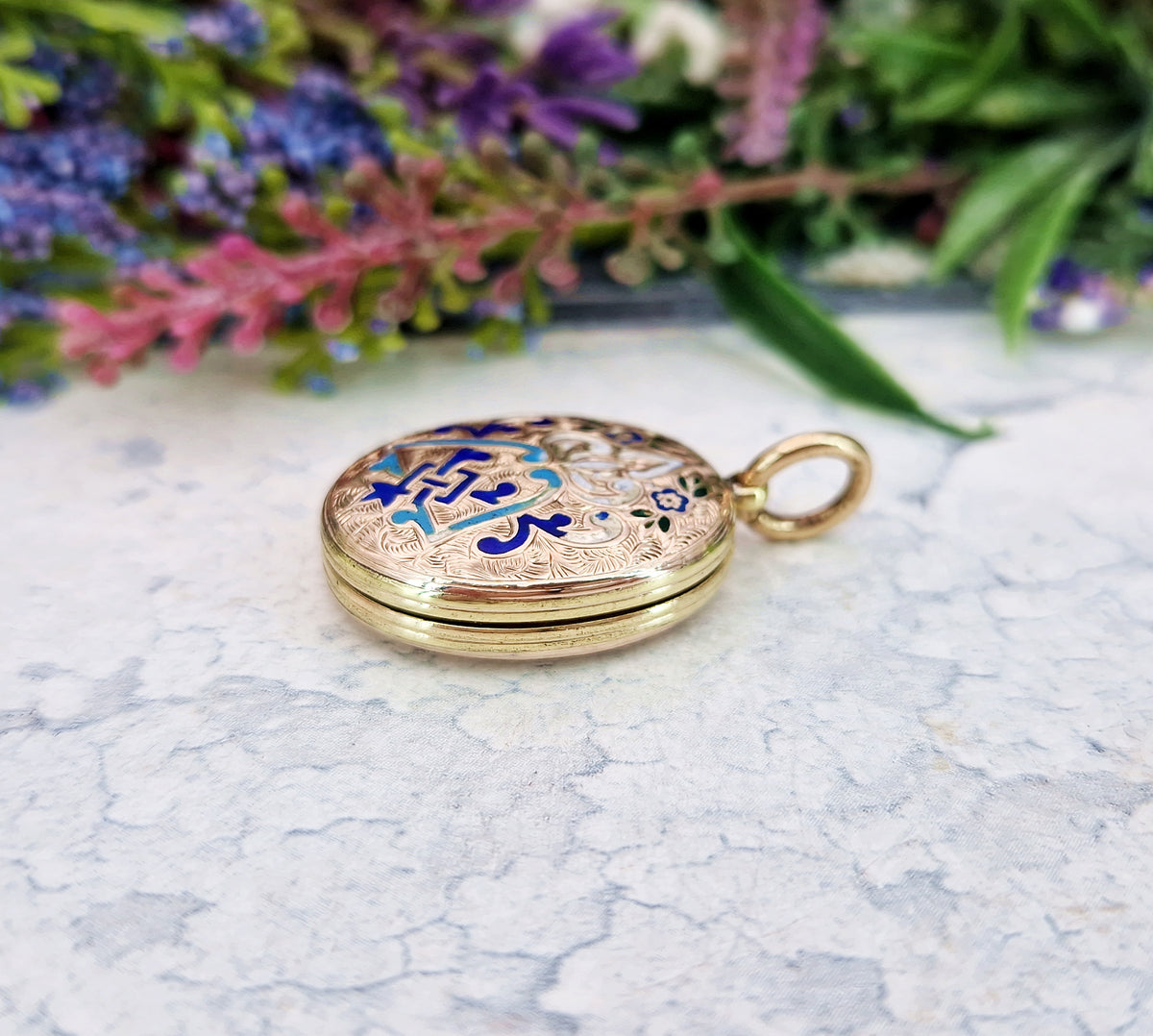 Antique Victorian 9ct Yellow Gold Ornate Blue and White Enamel Floral Engraved Locket