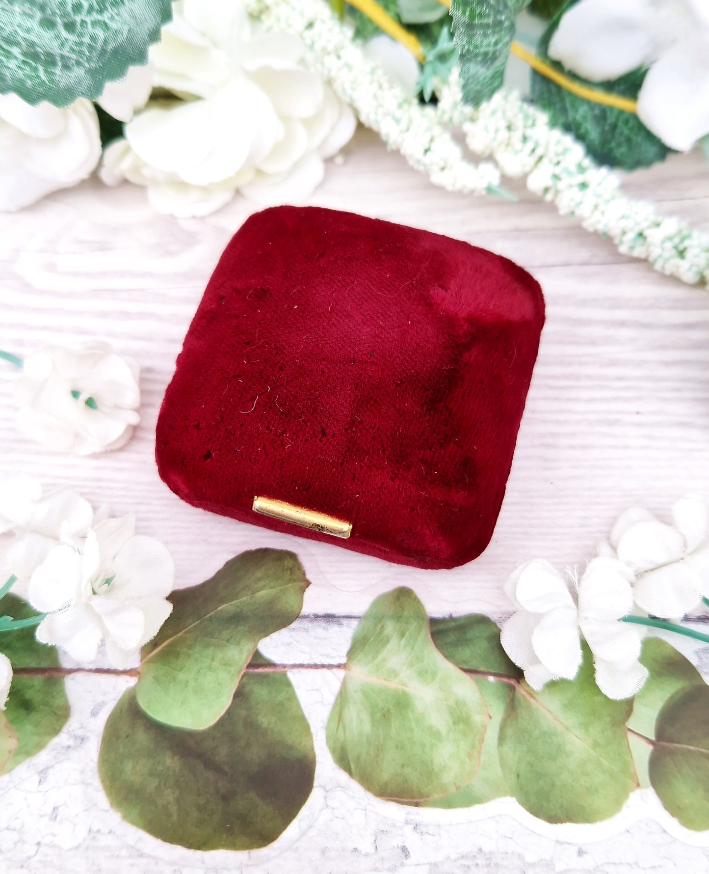 Vintage Velvet Red and Cream Interior Jewellery Pendant Box for Display Collection Gift