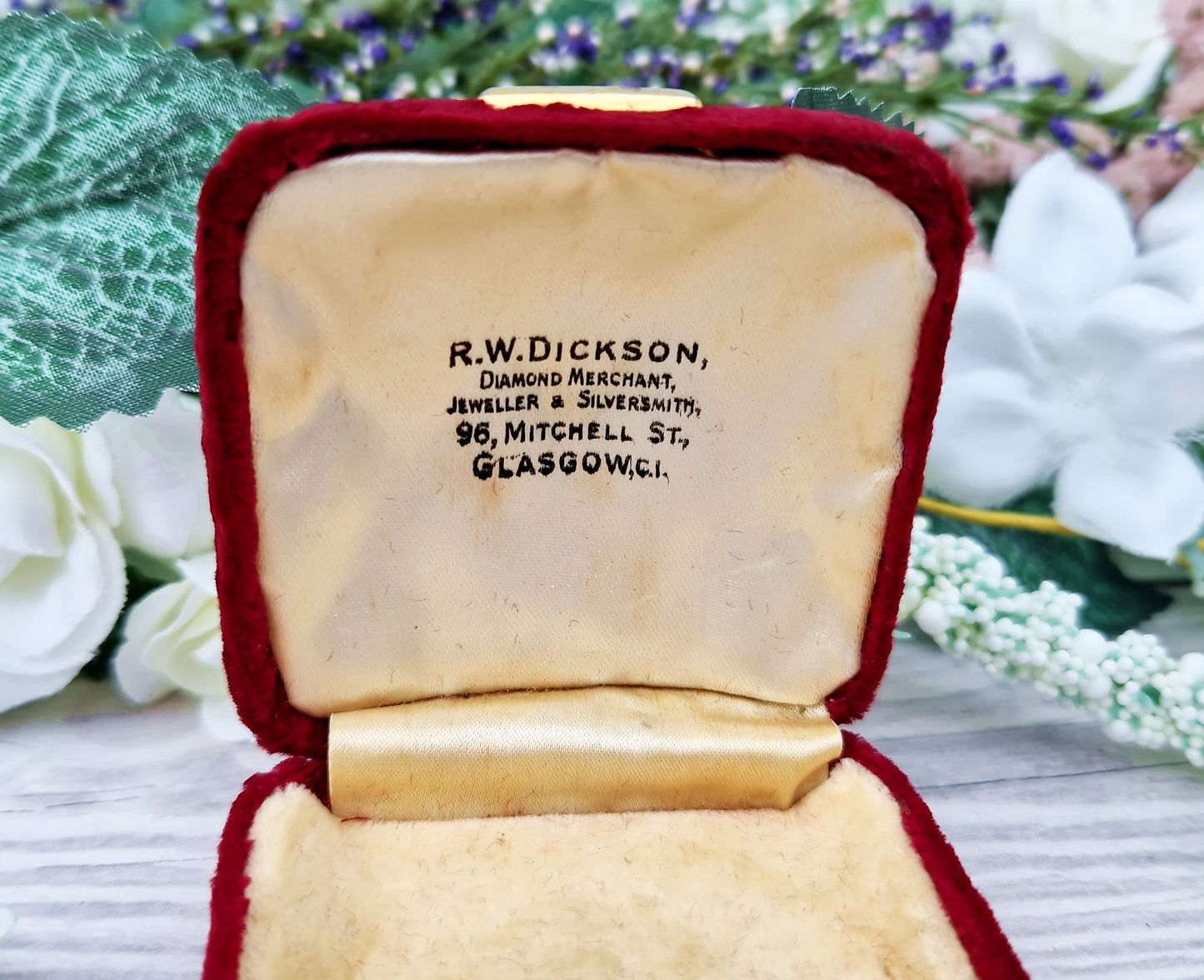 Vintage Velvet Red and Cream Interior Jewellery Pendant Box for Display Collection Gift