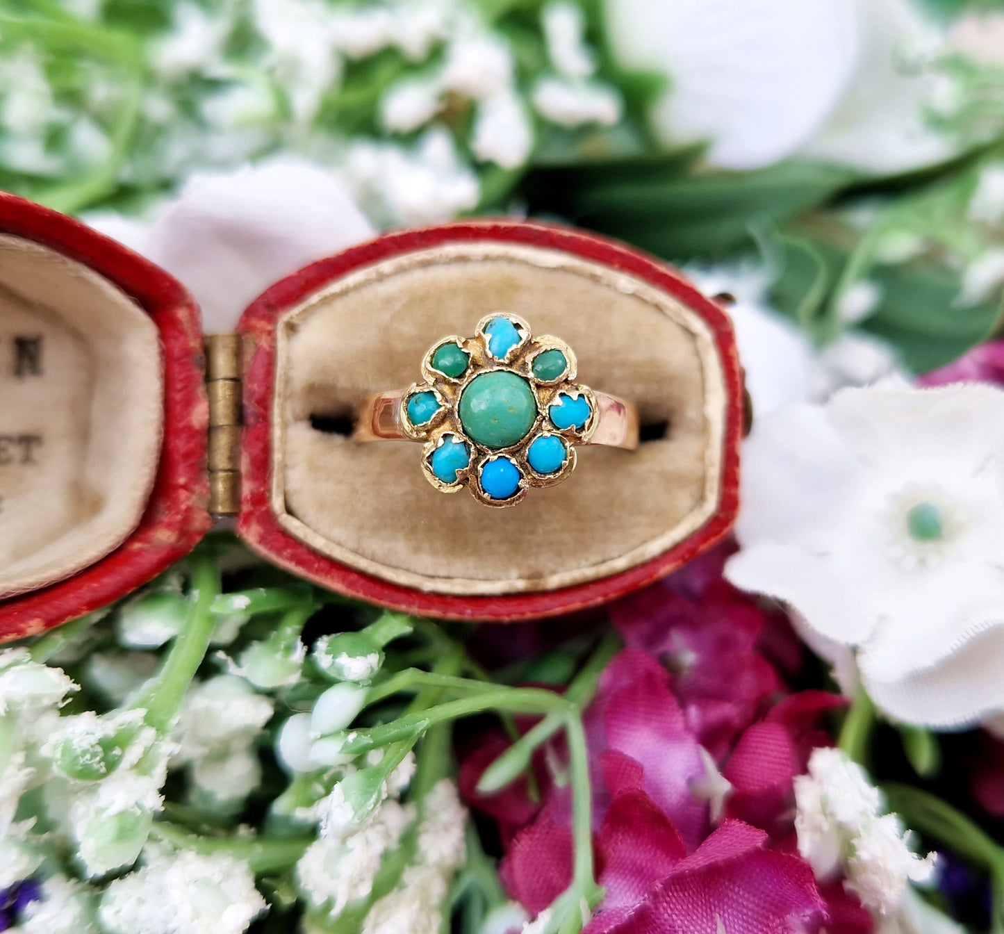 Antique Victorian 9ct Gold Ornate Turquoise Cabochon Daisy Cluster Ring / Size K or 5.5