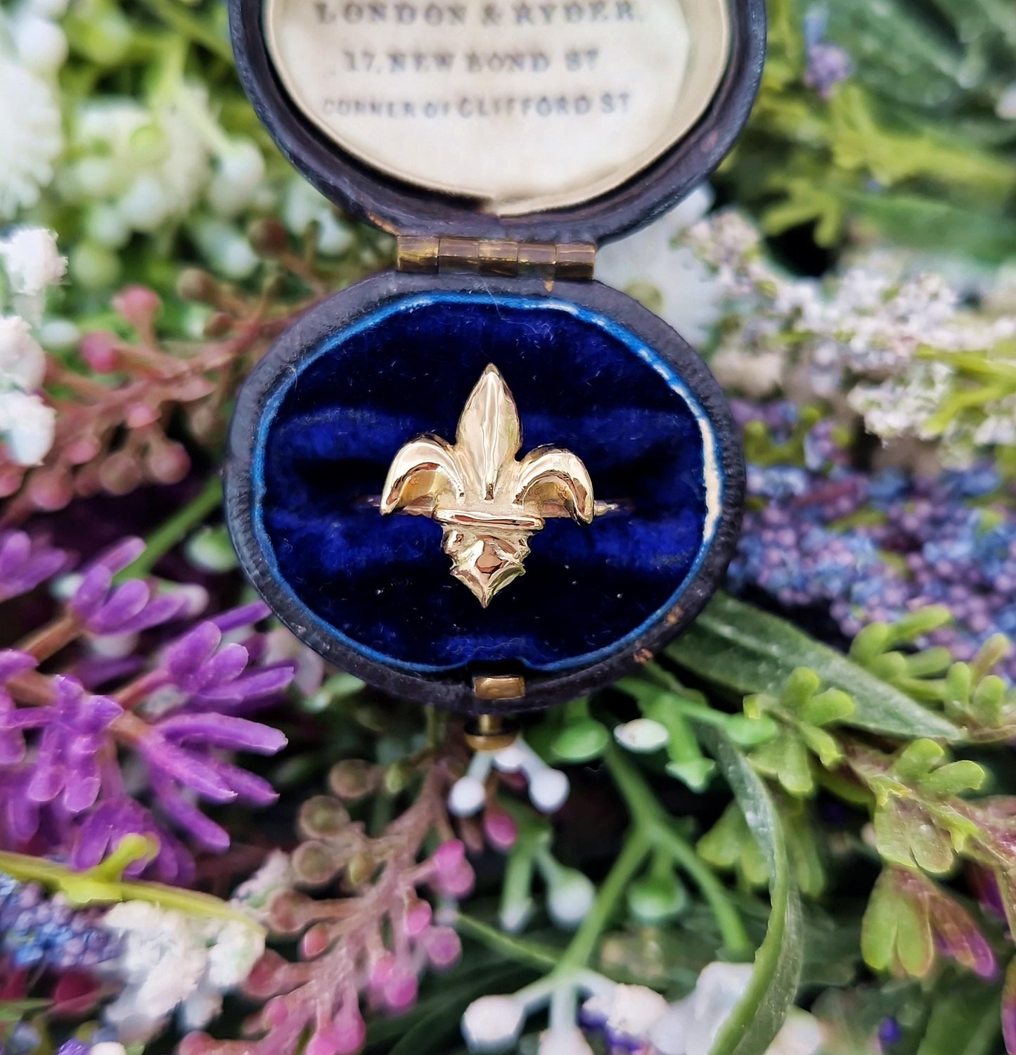 Antique Victorian 9ct Yellow Gold Fleur-de-lis Conversion Ring / Size J or 5
