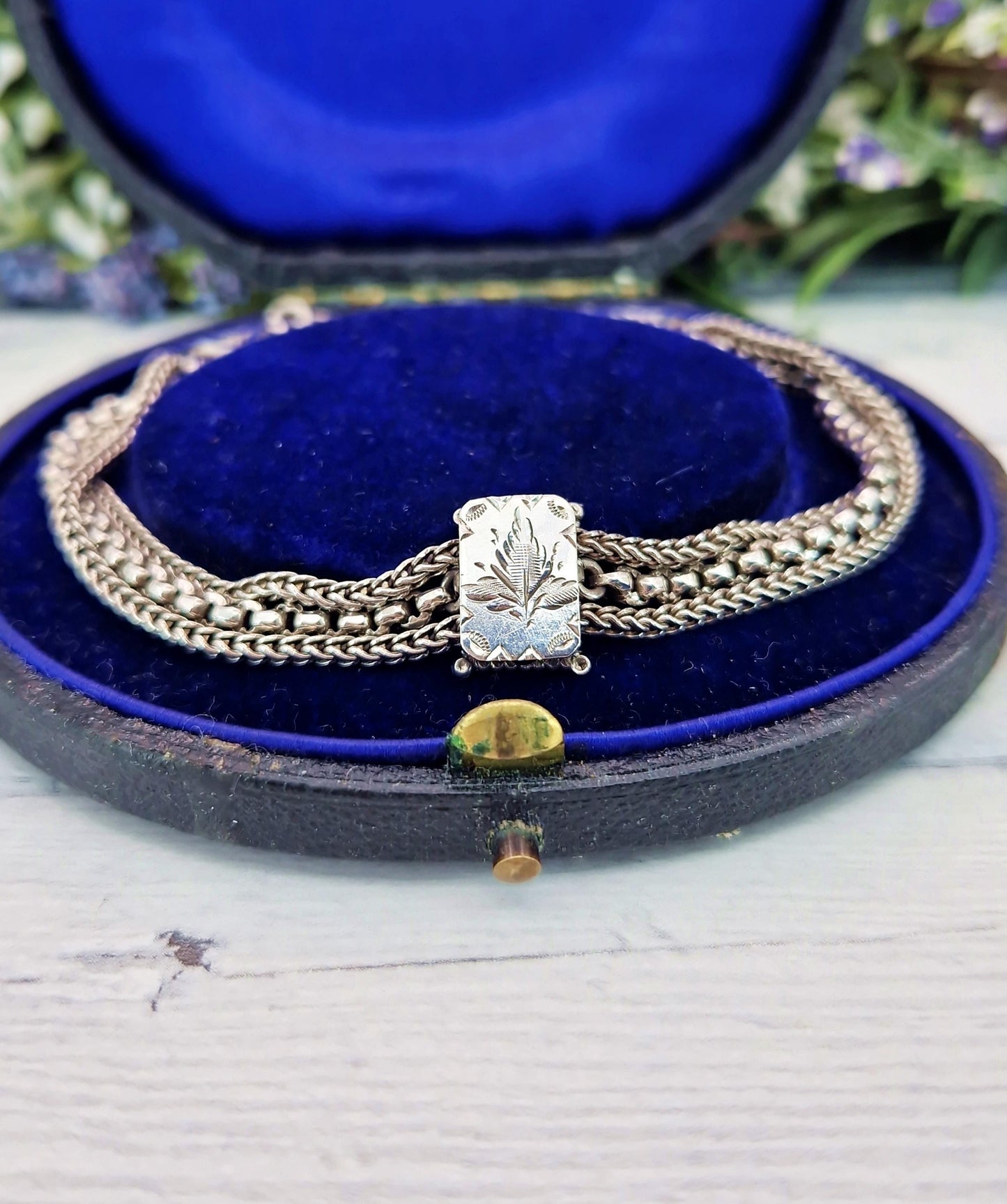 Antique Sterling Silver Albertina Triple Chain Ivy Leaf Panel Bracelet 13.6 grams