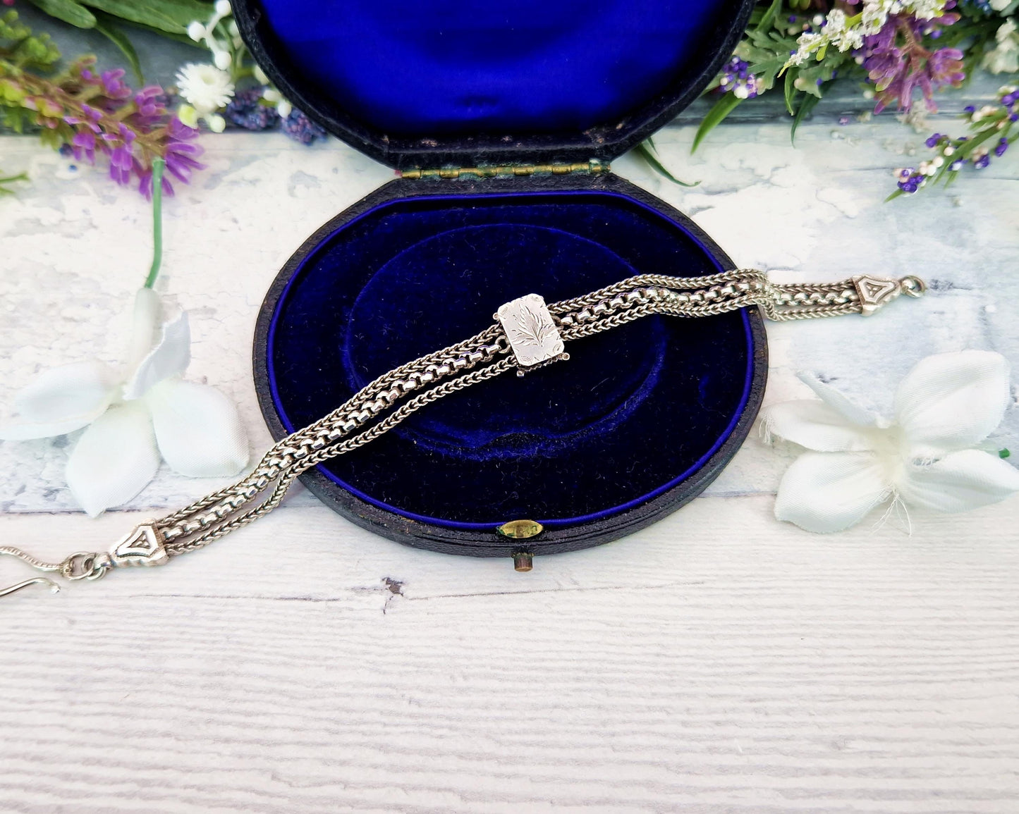 Antique Sterling Silver Albertina Triple Chain Ivy Leaf Panel Bracelet 13.6 grams