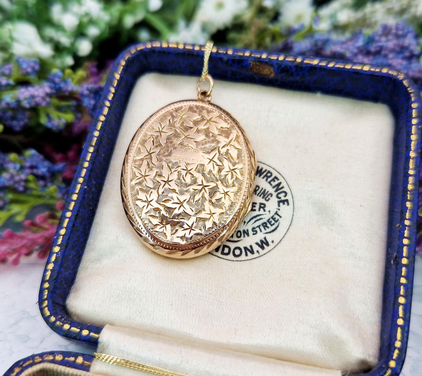 Antique Edwardian 9ct Gold Ornate Engraved Oval Crescent Moon and Star Locket